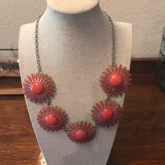 Jewelry - Gold Sunburst necklace to brighten up and hip out your outfit.Presumably vintage
